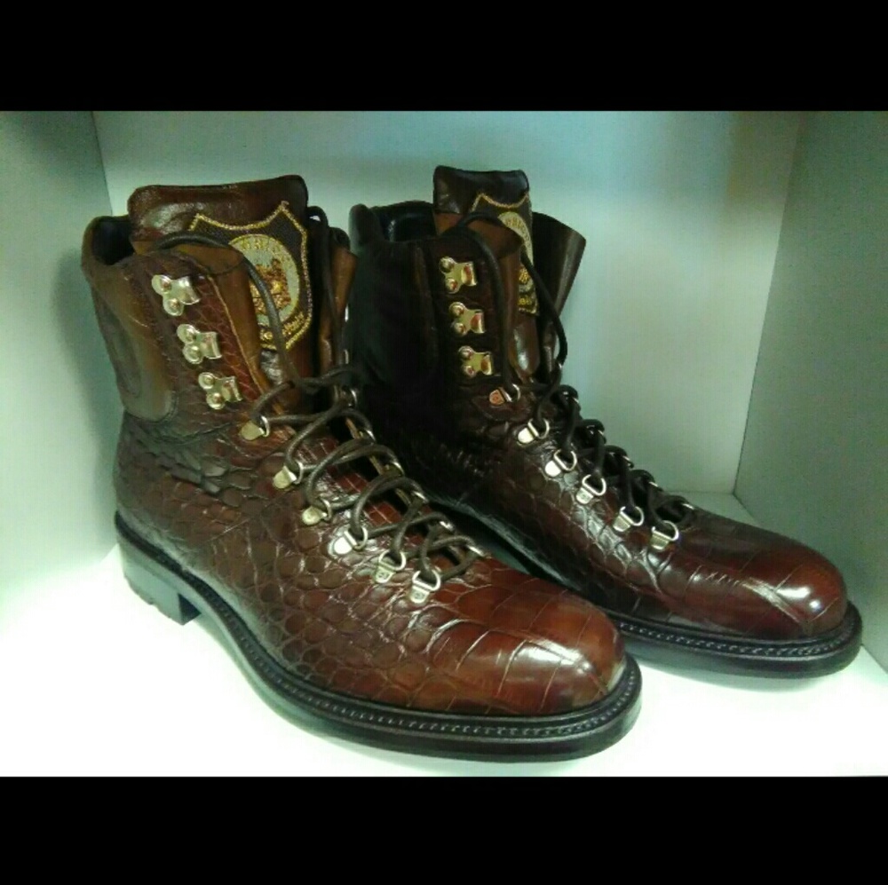 NEW! Caporicci alligator hiking boots